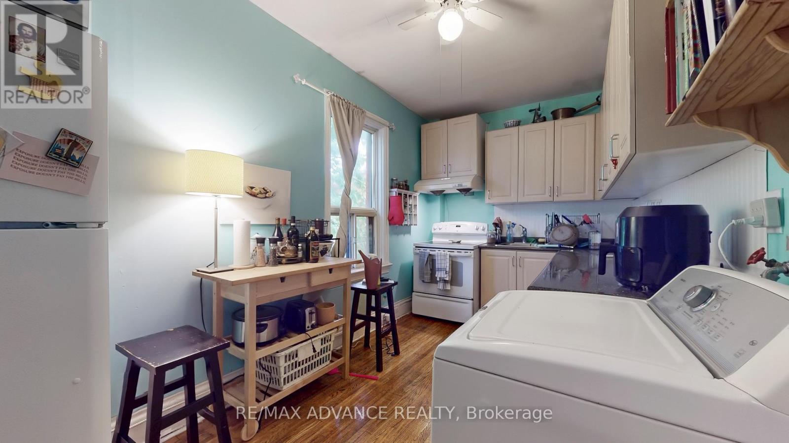 82a Augusta Avenue, Toronto (Kensington-Chinatown), Ontario  M5T 2L1 - Photo 22 - C12914116