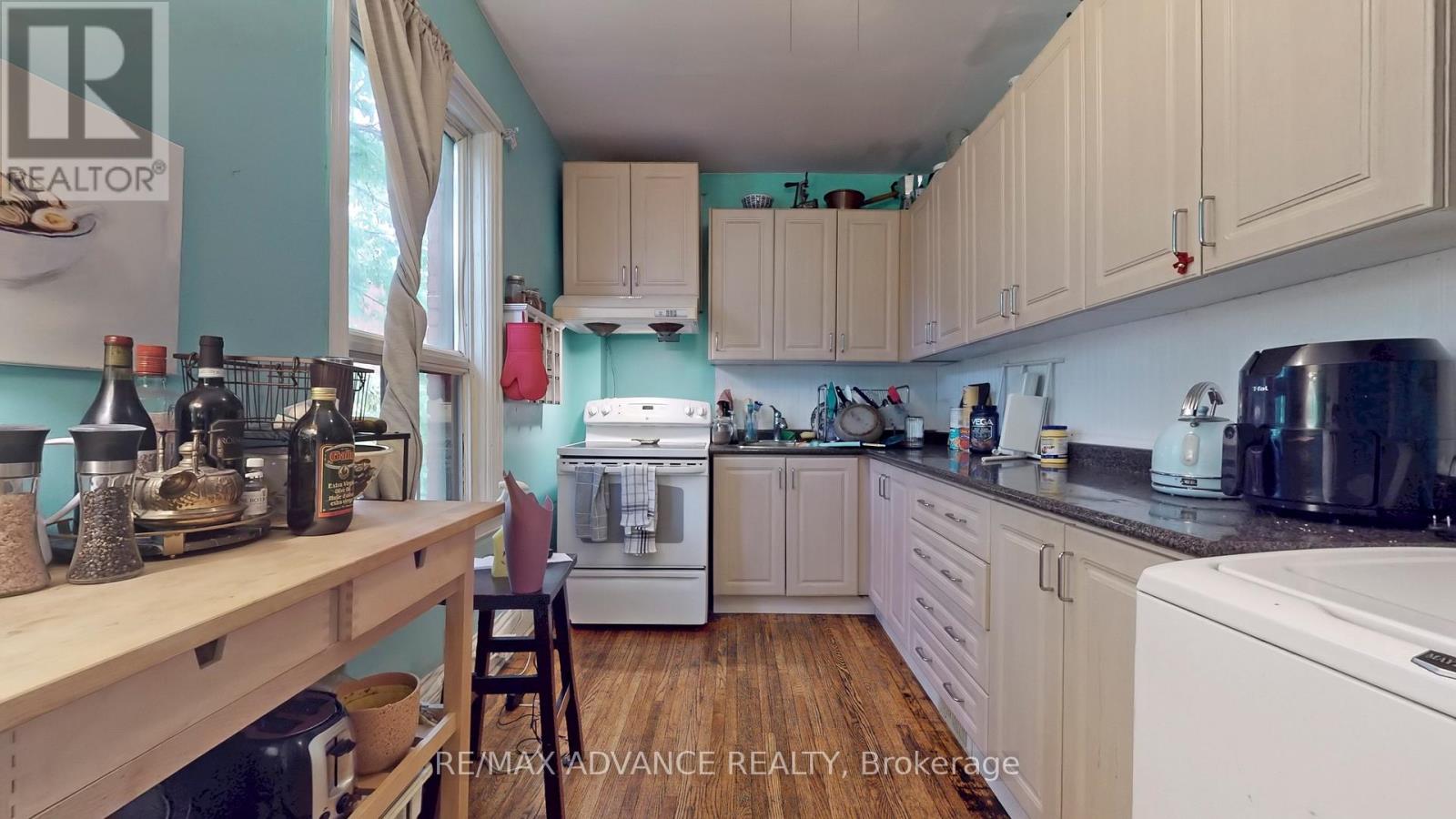 82a Augusta Avenue, Toronto (Kensington-Chinatown), Ontario  M5T 2L1 - Photo 23 - C12914116