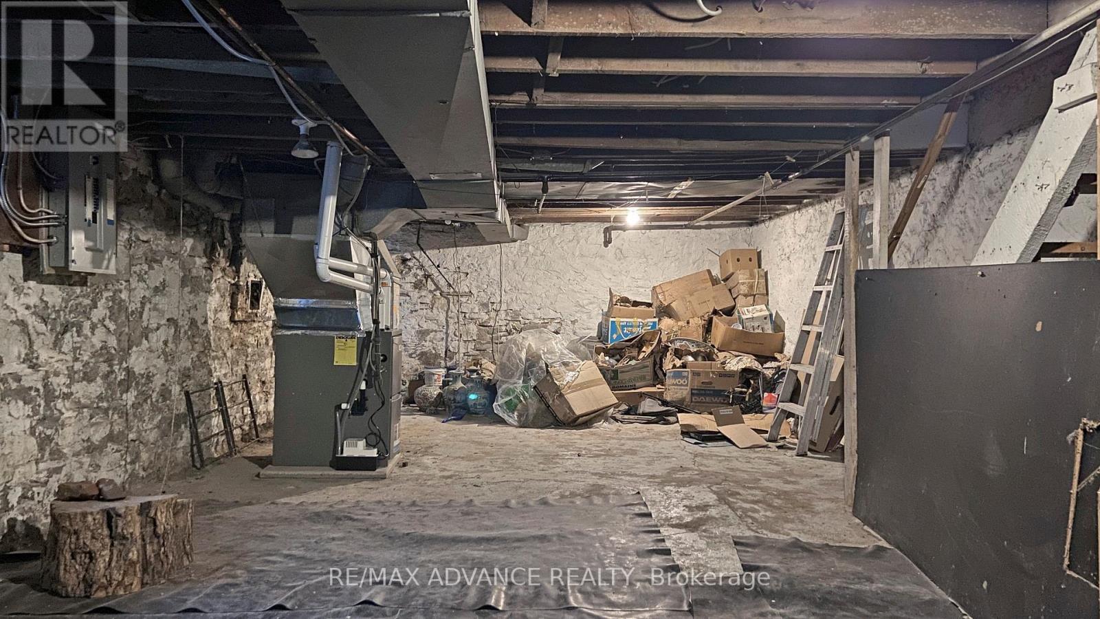 82a Augusta Avenue, Toronto (Kensington-Chinatown), Ontario  M5T 2L1 - Photo 35 - C12914116