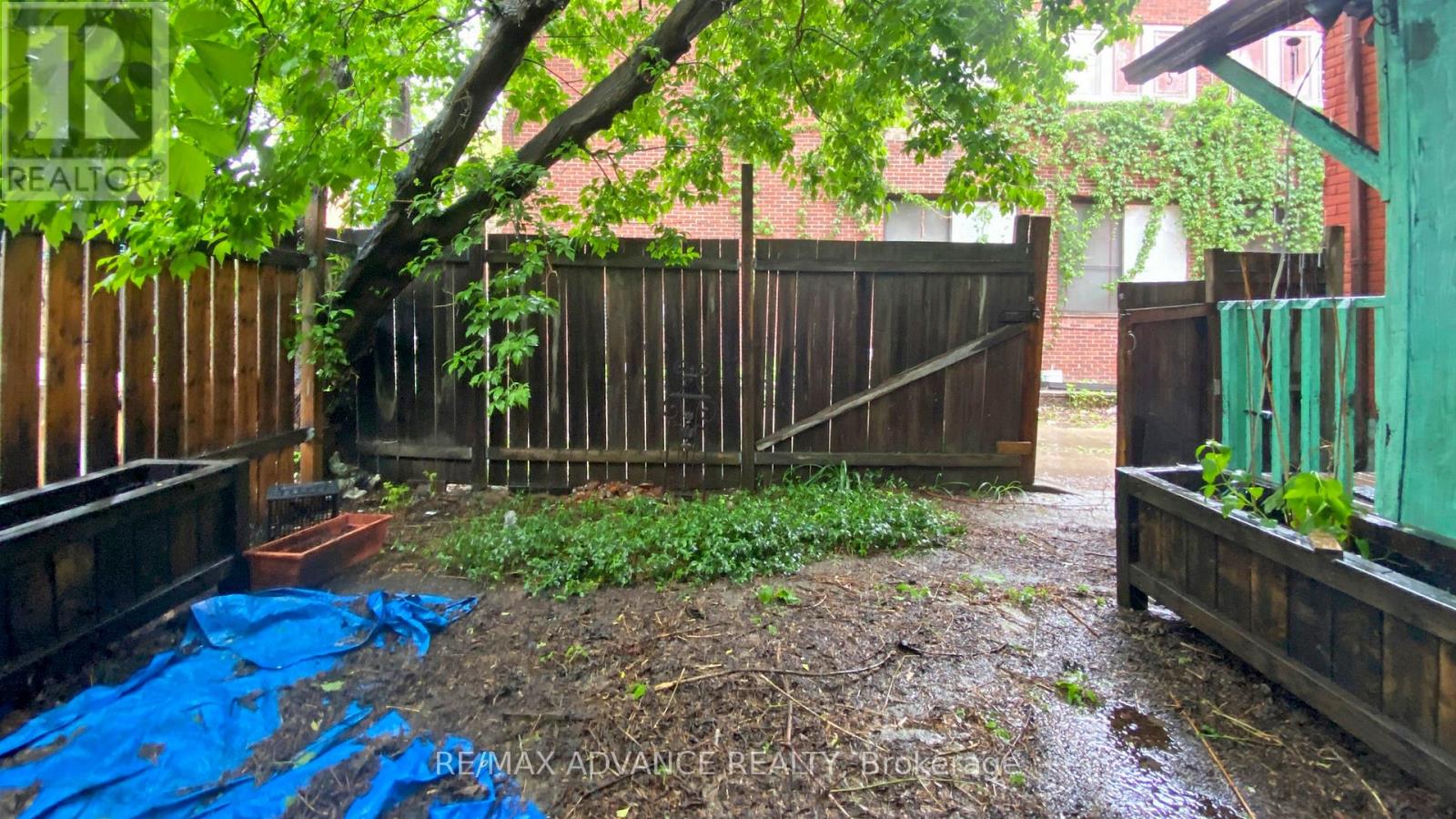 82a Augusta Avenue, Toronto (Kensington-Chinatown), Ontario  M5T 2L1 - Photo 41 - C12914116