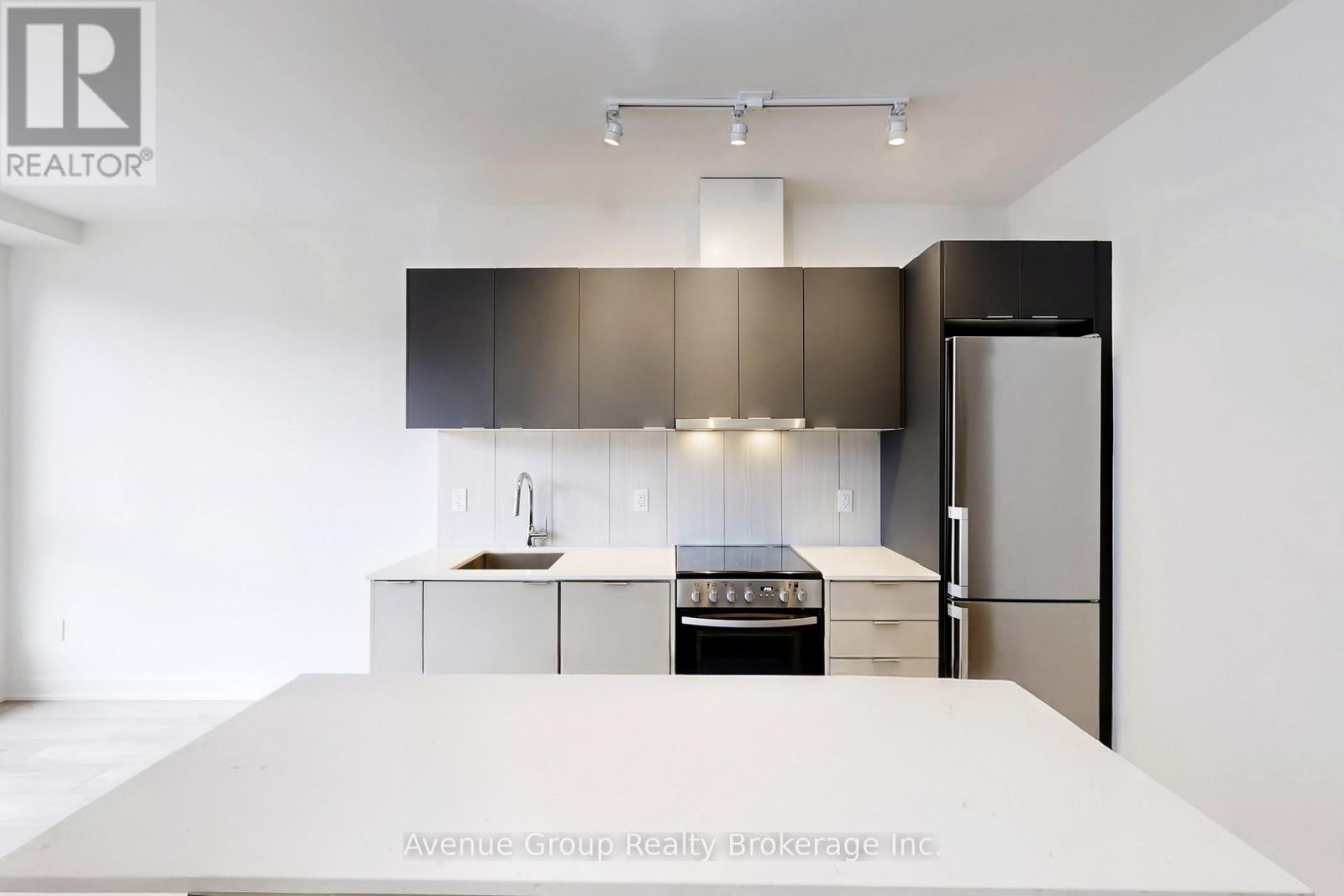 631 - 8 Tippett Road, Toronto, Ontario  M3H 0E7 - Photo 2 - C12914160