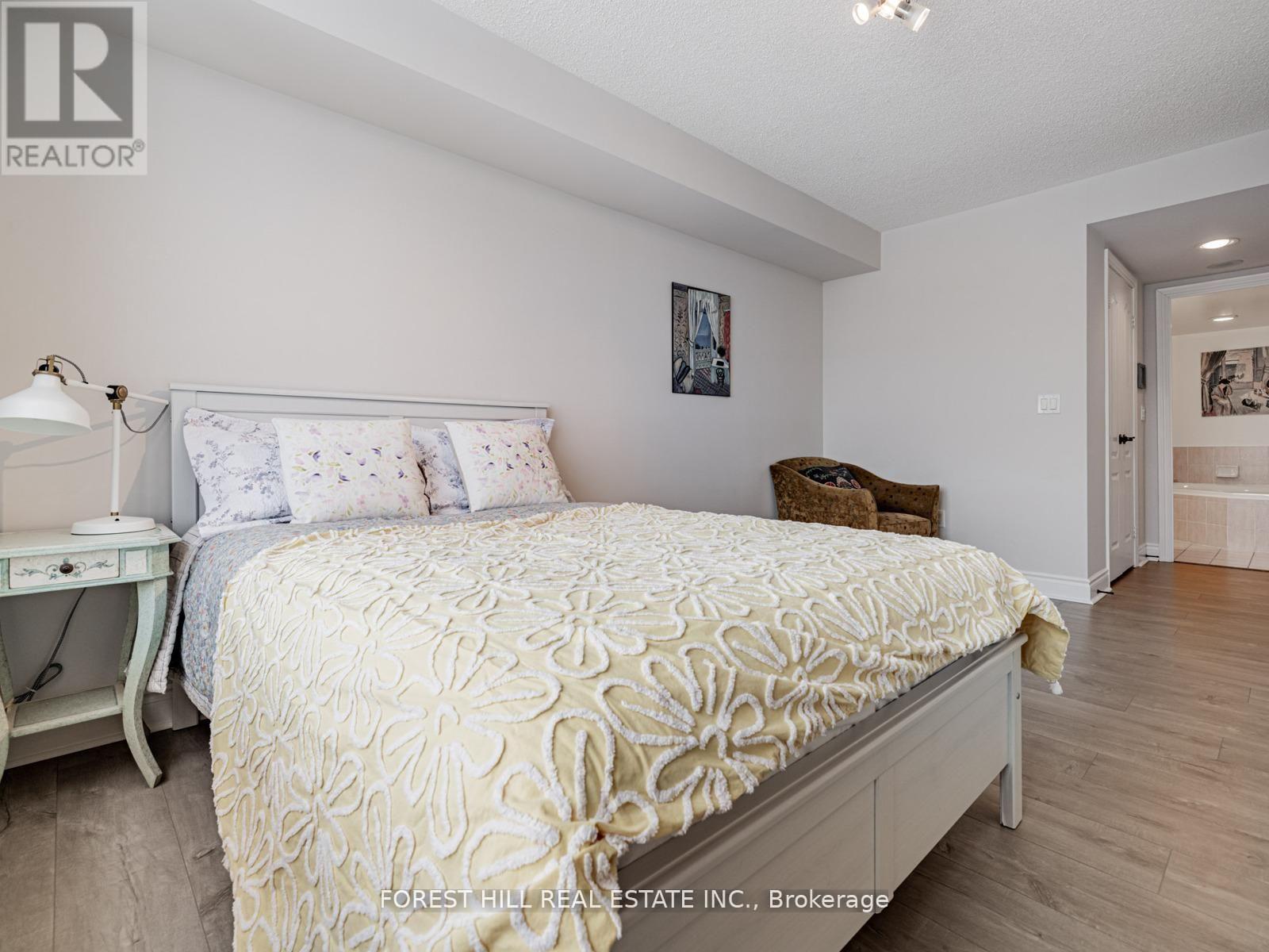 1103 - 880 Grandview Way, Toronto, Ontario  M2N 7B2 - Photo 11 - C12914210