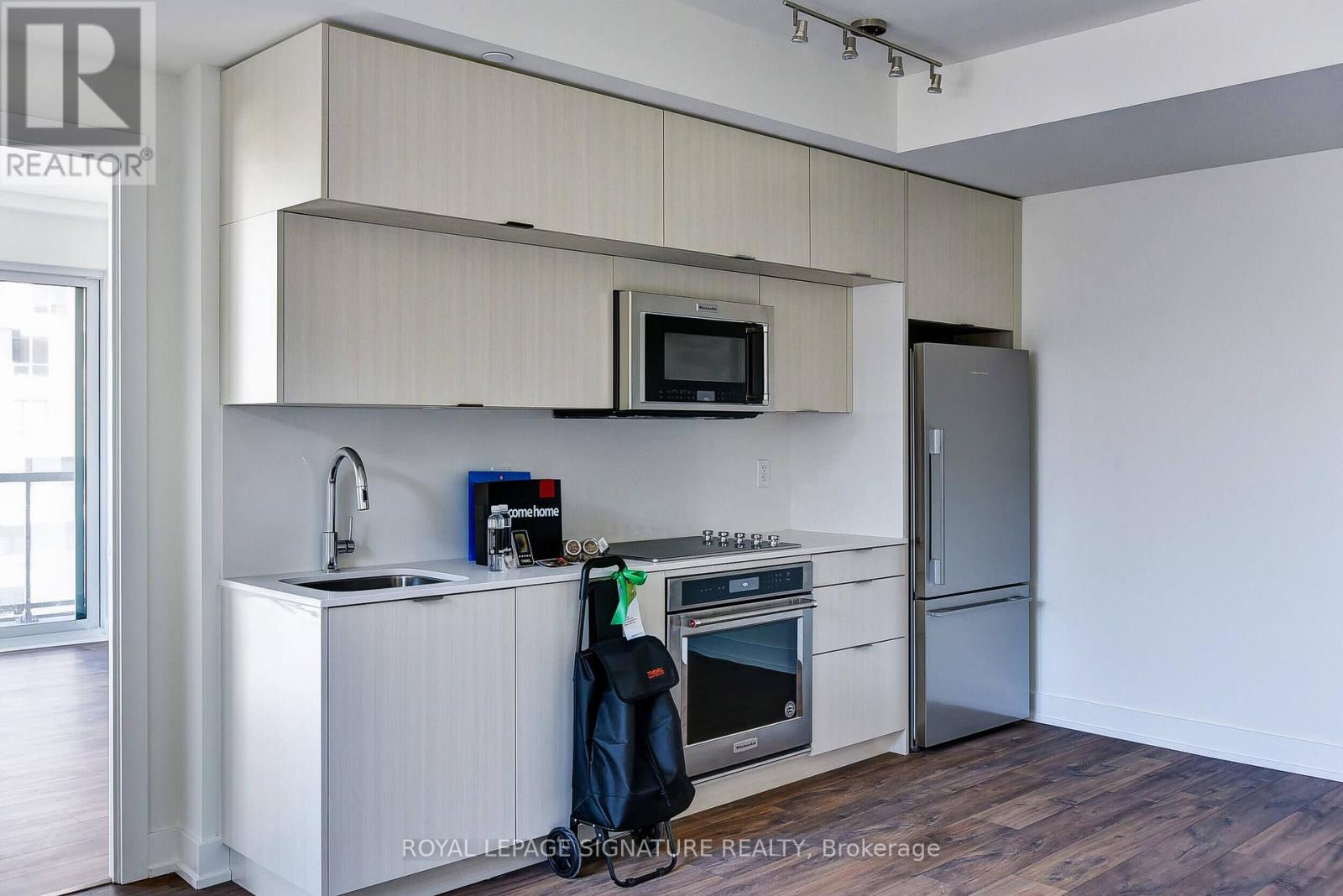 506 - 80 Vanauley Street, Toronto (Kensington-Chinatown), Ontario  M5T 2H6 - Photo 8 - C12914214