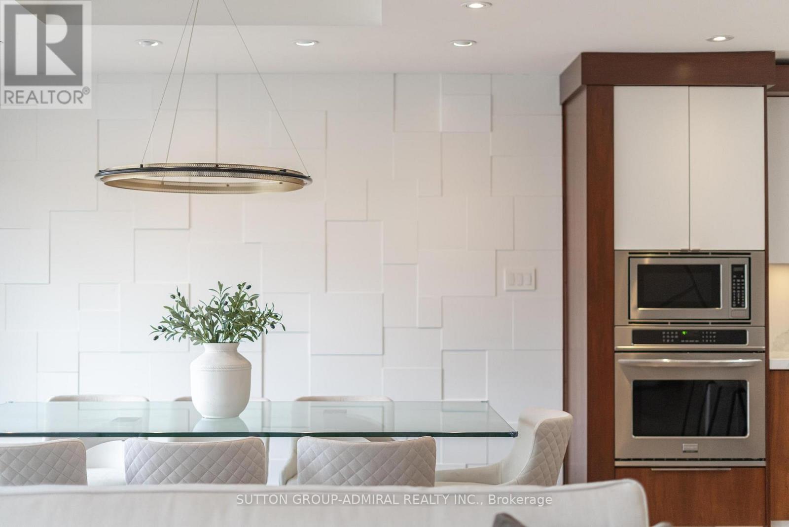 29 Acton Avenue, Toronto (Bathurst Manor), Ontario  M3H 4G6 - Photo 13 - C12914234