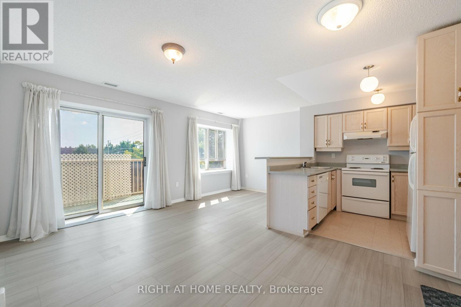 306 - 1387 Bayview Avenue, Toronto, Ontario  M4G 3A5 - Photo 9 - C12914256