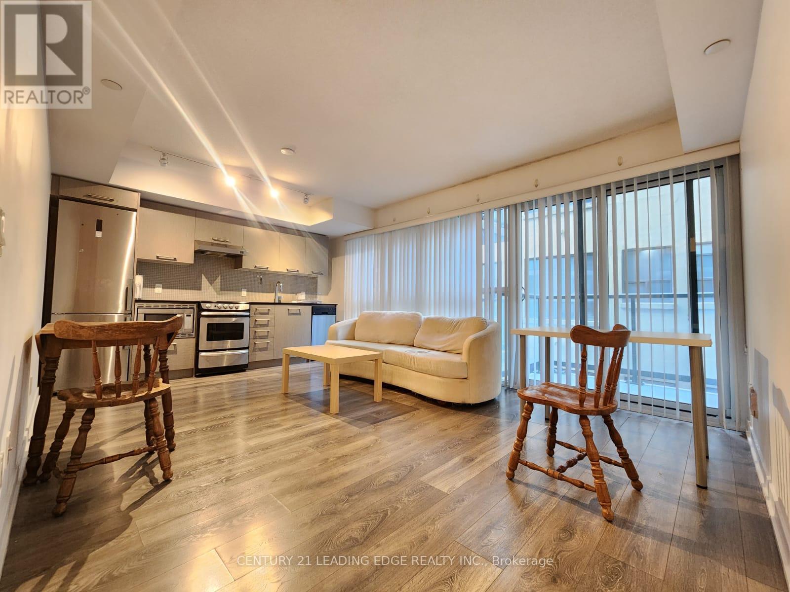 1011 - 87 PETER STREET, Toronto, Ontario