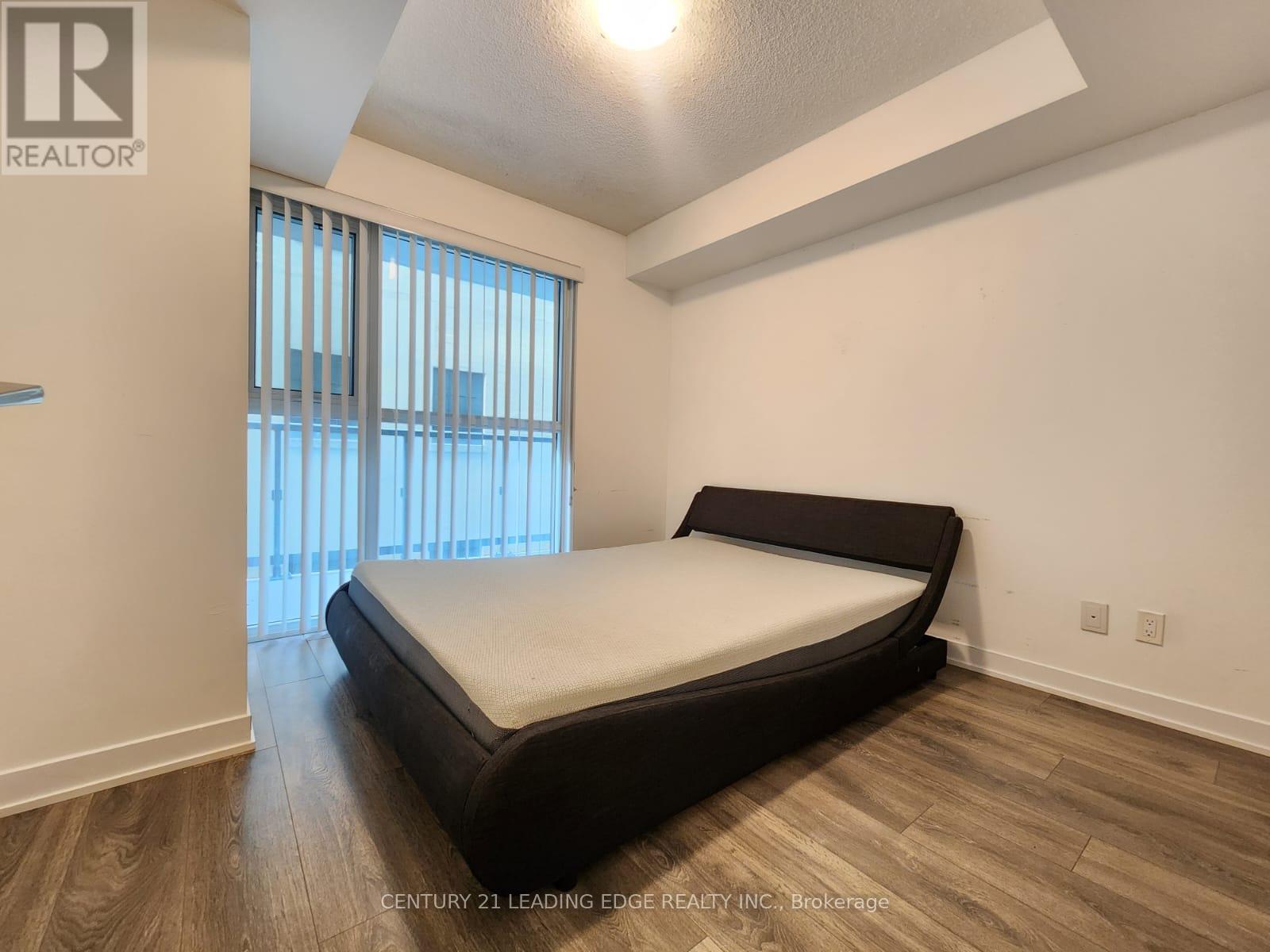 1011 - 87 Peter Street, Toronto (Waterfront Communities), Ontario  M5V 2G4 - Photo 5 - C12914260