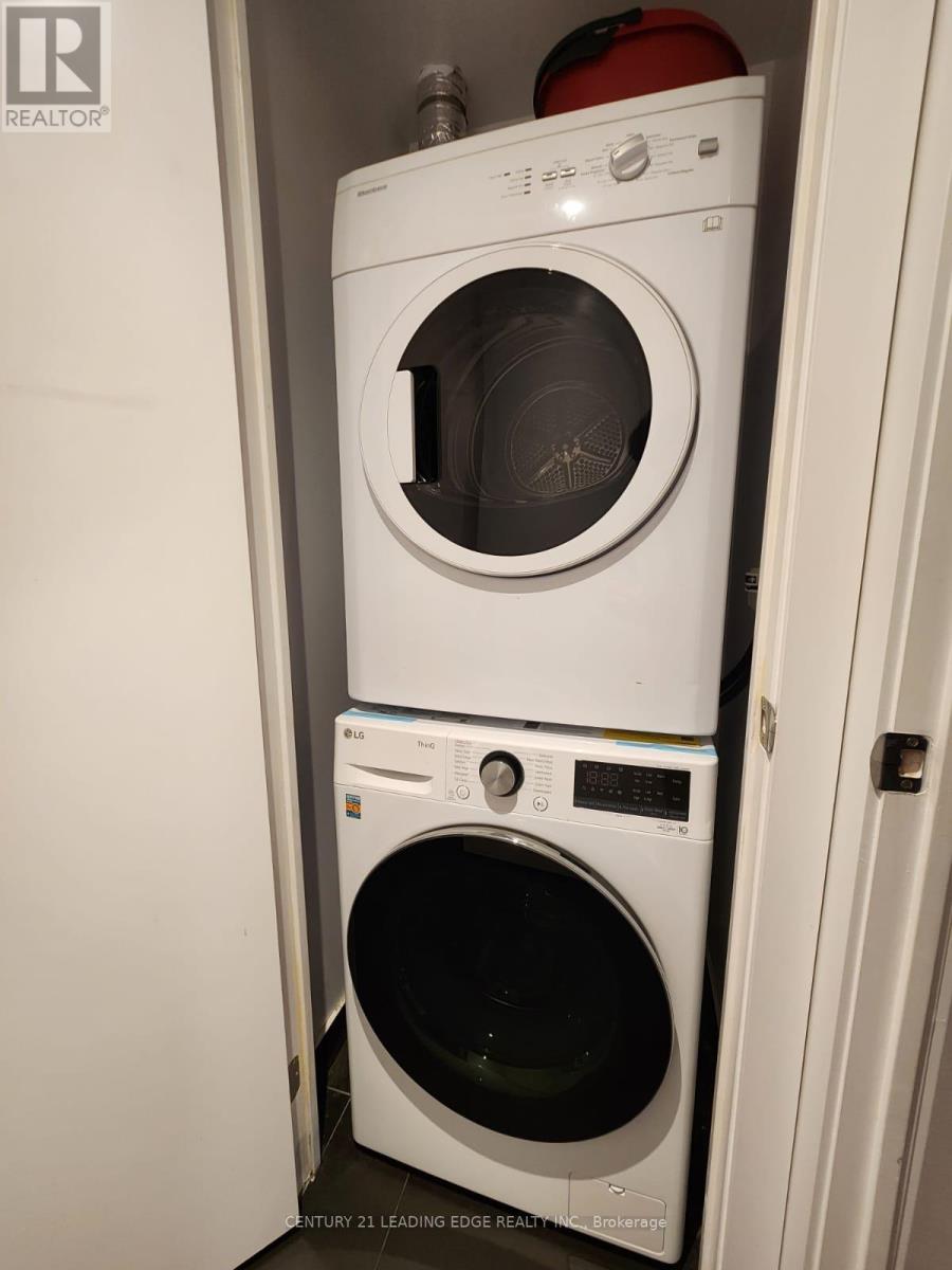 1011 - 87 Peter Street, Toronto (Waterfront Communities), Ontario  M5V 2G4 - Photo 8 - C12914260