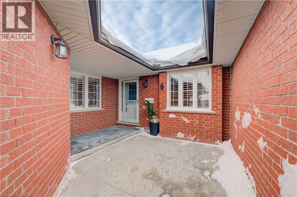 10 Isherwood Avenue Unit# 18, Cambridge, Ontario  N1R 8L5 - Photo 2 - 40814579