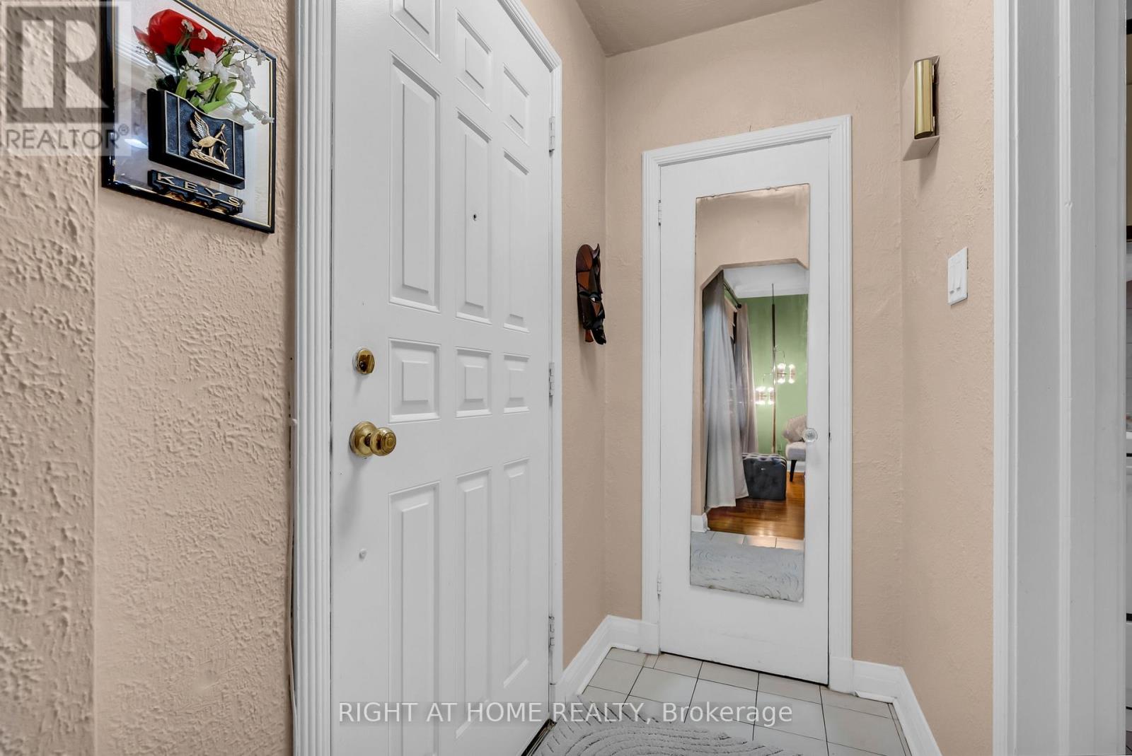 702 Pharmacy Avenue, Toronto, Ontario  M1L 3J2 - Photo 12 - E12914176