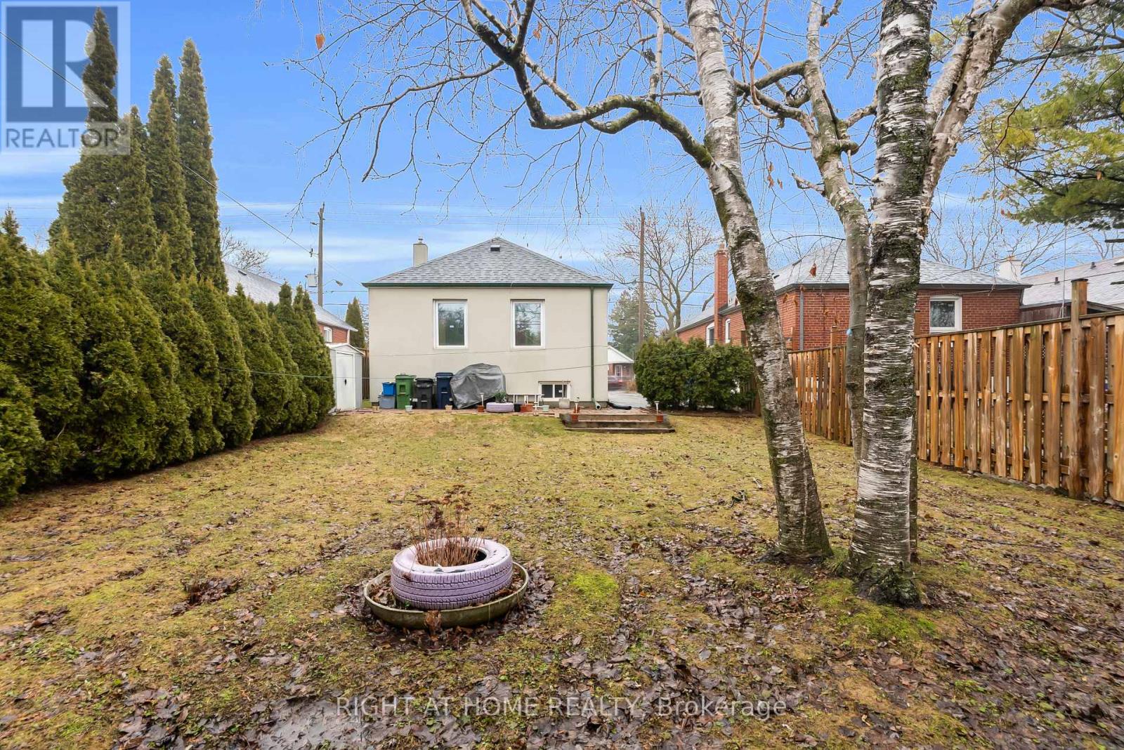 702 Pharmacy Avenue, Toronto, Ontario  M1L 3J2 - Photo 46 - E12914176