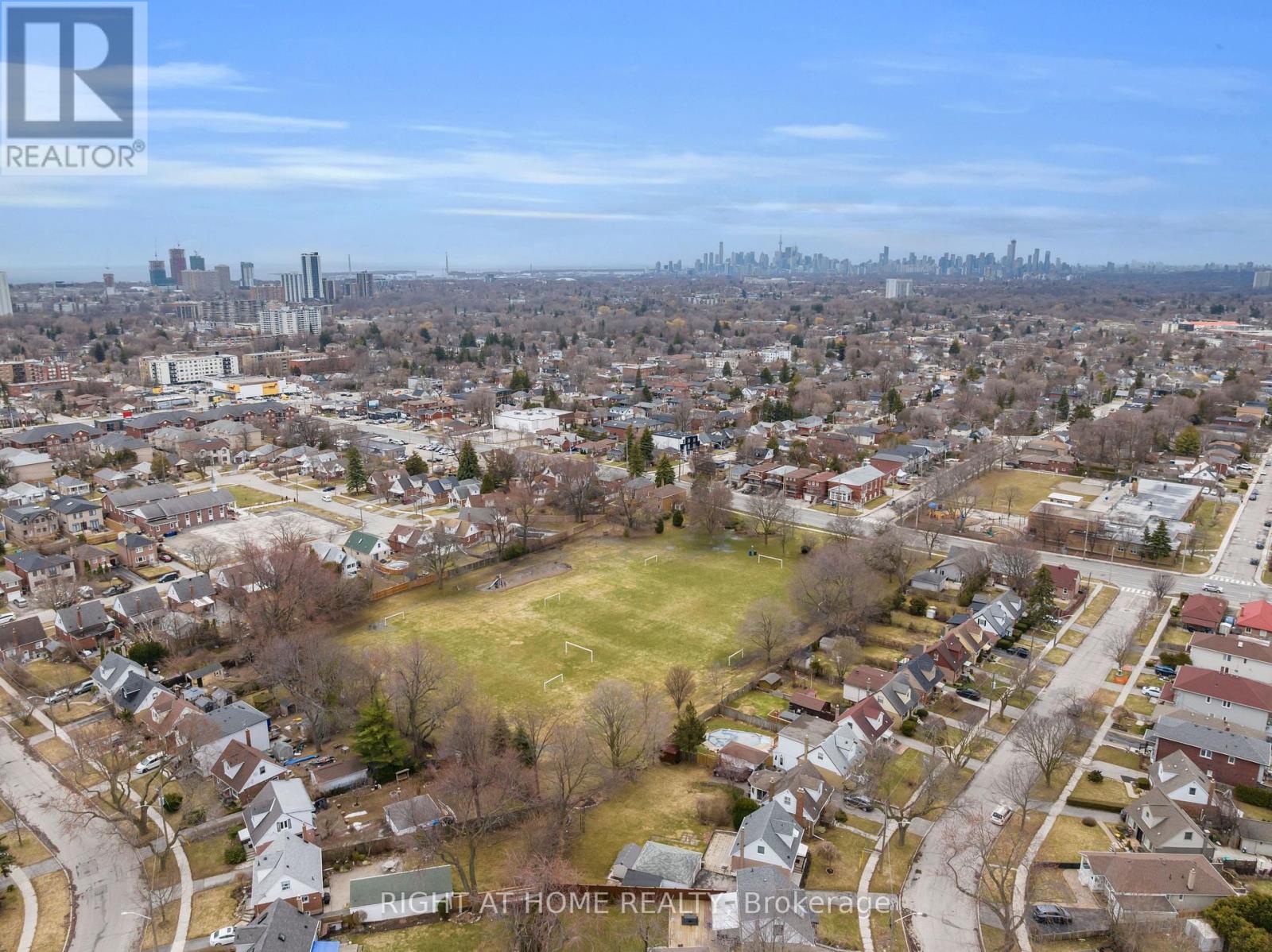 702 Pharmacy Avenue, Toronto, Ontario  M1L 3J2 - Photo 49 - E12914176