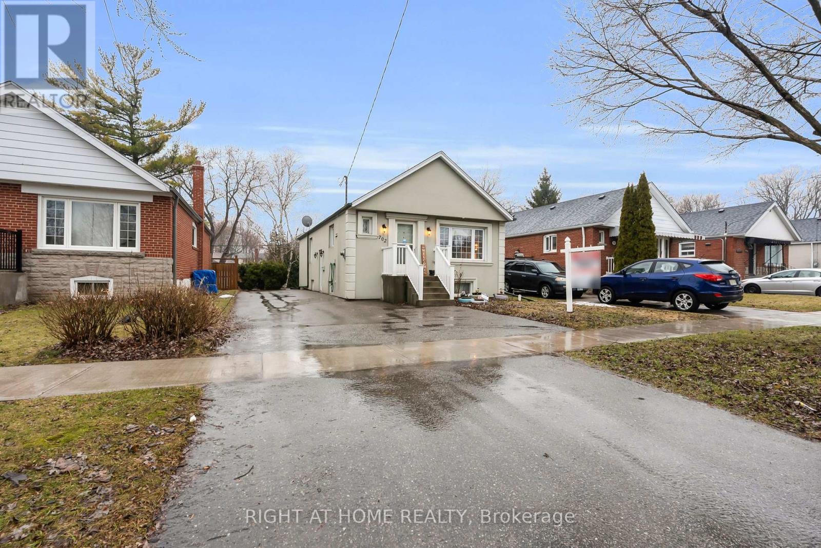 702 Pharmacy Avenue, Toronto, Ontario  M1L 3J2 - Photo 5 - E12914176