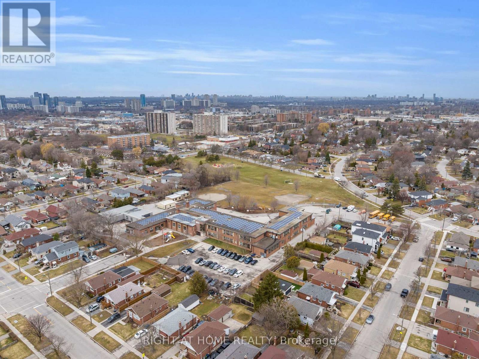 702 Pharmacy Avenue, Toronto, Ontario  M1L 3J2 - Photo 50 - E12914176