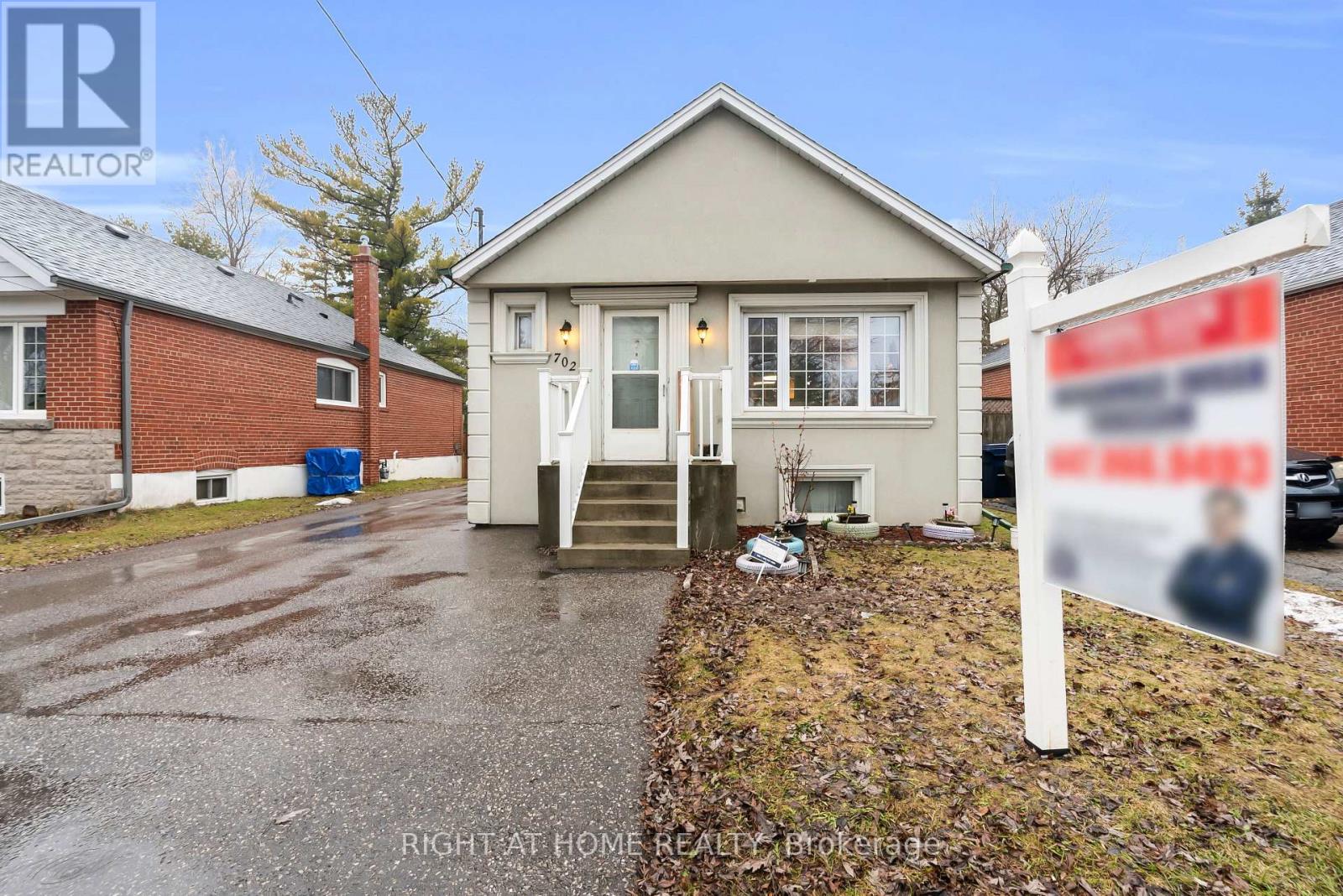 702 Pharmacy Avenue, Toronto, Ontario  M1L 3J2 - Photo 6 - E12914176