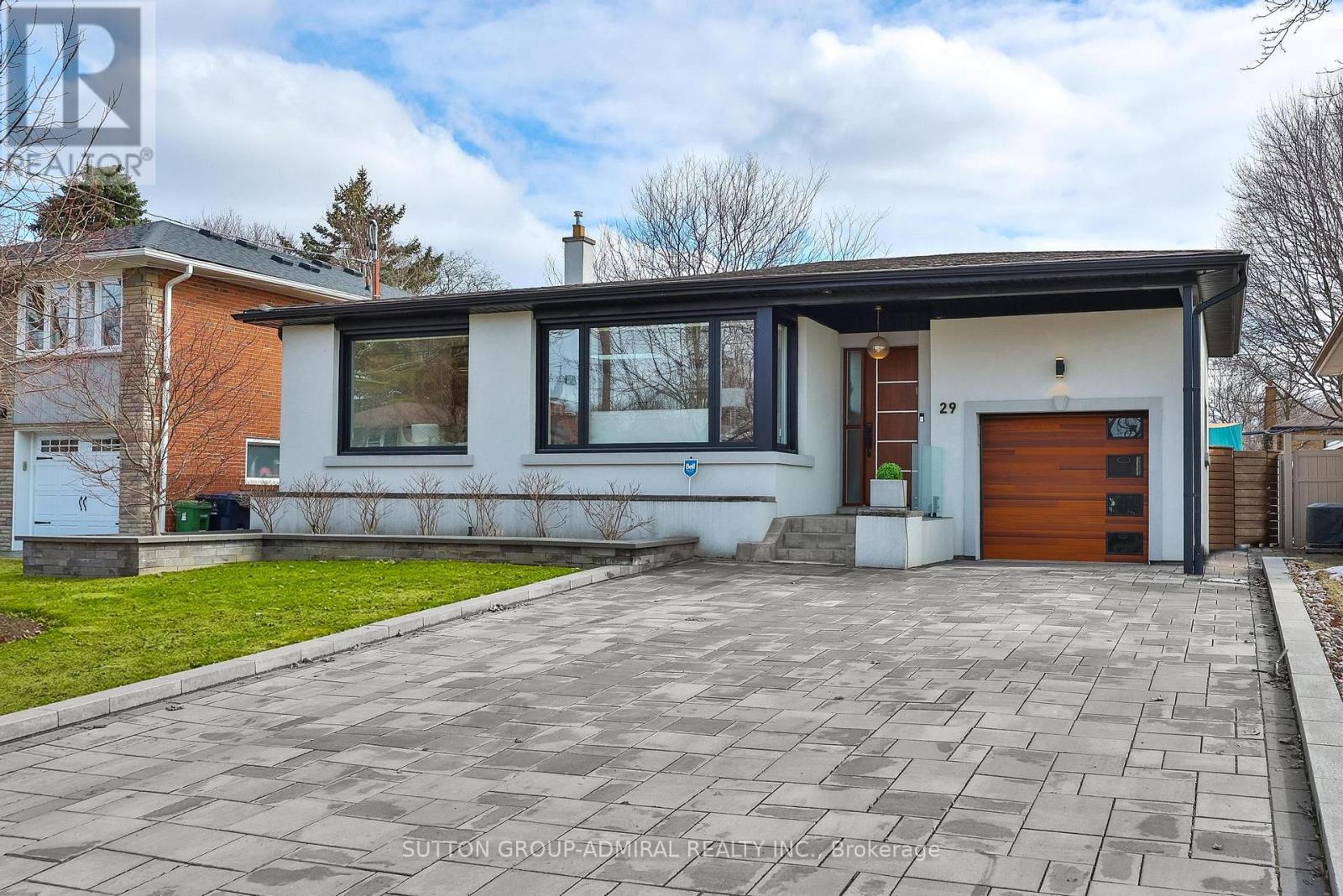 29 Acton Avenue, Toronto (Bathurst Manor), Ontario  M3H 4G6 - Photo 2 - C12914234