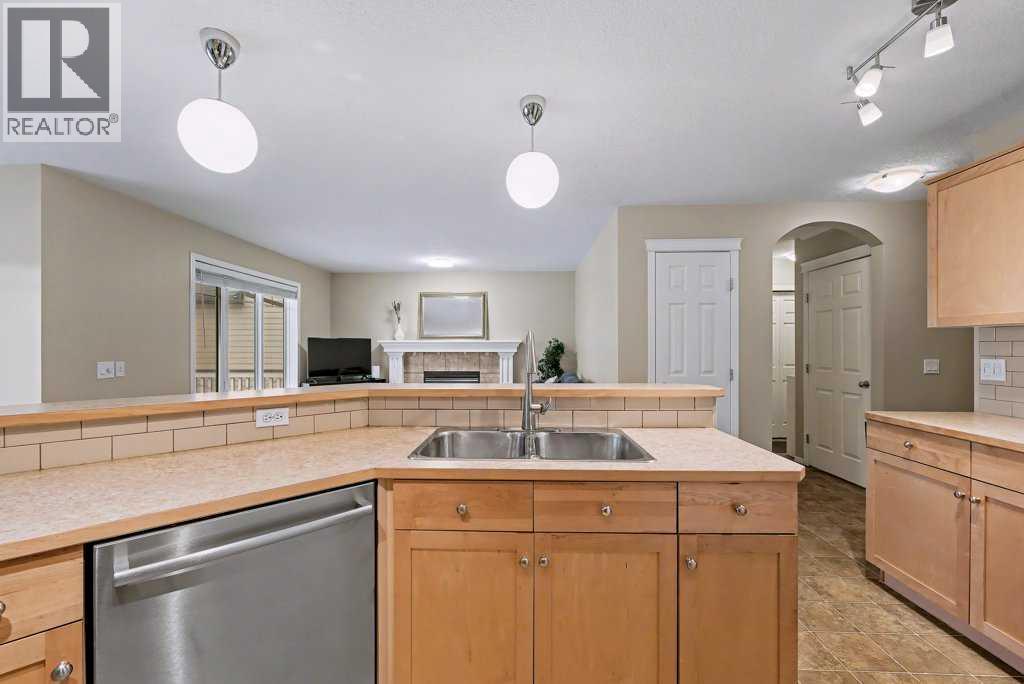 19 Copperfield Crescent Se, Calgary, Alberta  T2Z 4L5 - Photo 8 - A2286664