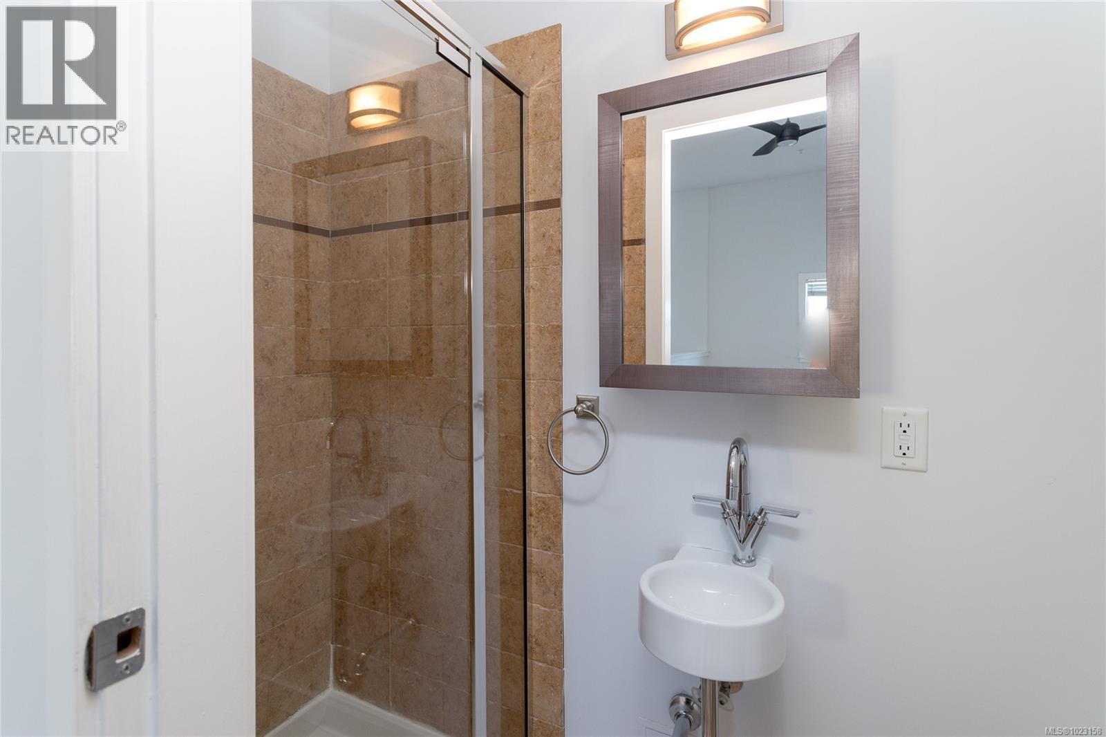 323 599 Pandora Ave, Victoria, British Columbia  V8W 1N5 - Photo 33 - 1023158