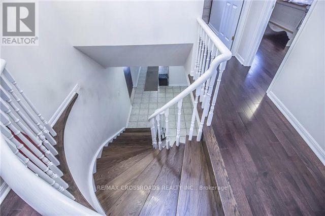 2 Hampstead Court, Markham (Milliken Mills East), Ontario  L3R 3S7 - Photo 7 - N12914108