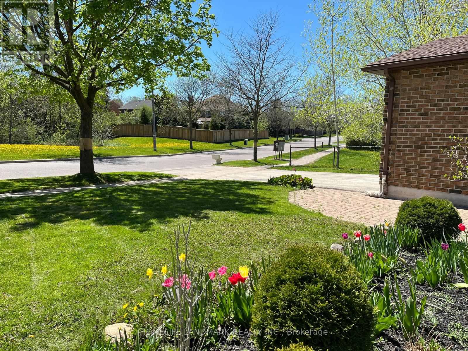 16 Willis Drive, Aurora, Ontario  L4G 5N8 - Photo 45 - N12914126