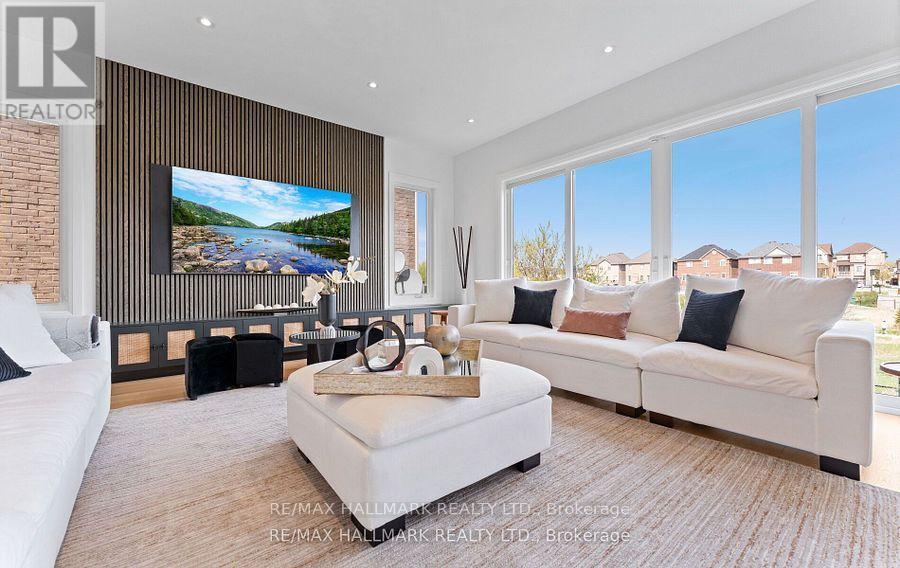 88 Cosford Street, Aurora, Ontario  L4G 0G6 - Photo 8 - N12914148