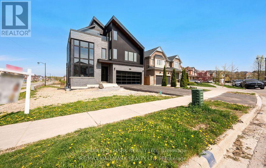 119 POINTON STREET, Aurora, Ontario