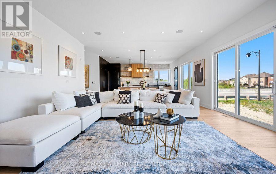 119 Pointon Street, Aurora, Ontario  L4G 0G6 - Photo 11 - N12914154