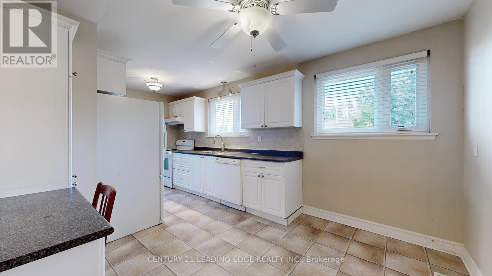 113 Sherwood Forest Drive, Markham, Ontario  L3P 1P9 - Photo 18 - N12914168