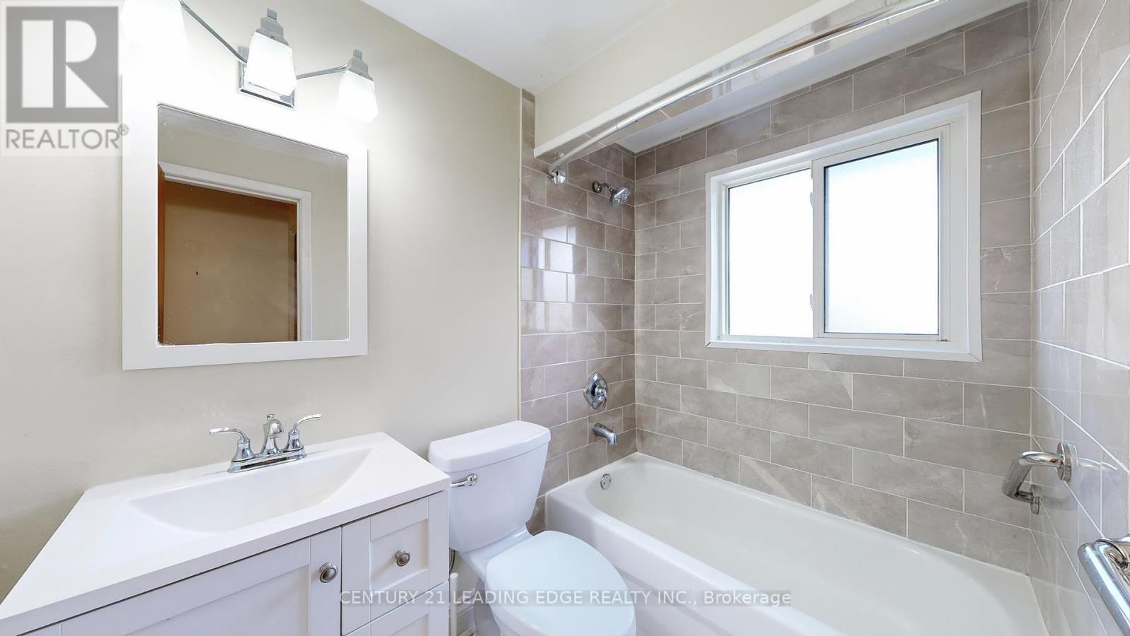 113 Sherwood Forest Drive, Markham, Ontario  L3P 1P9 - Photo 24 - N12914168
