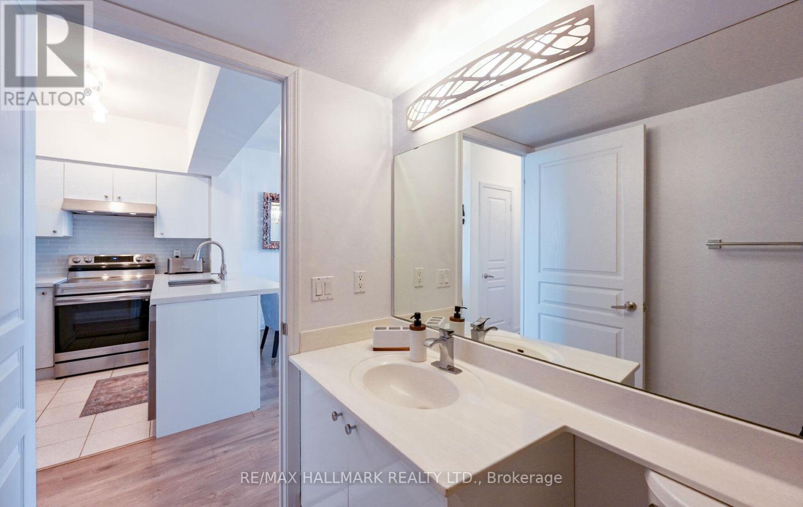 1016 - 350 Red Maple Road, Richmond Hill, Ontario  L4C 6P5 - Photo 37 - N12914196