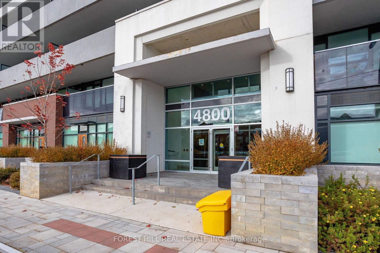 701 - 4800 Highway 7 Road, Vaughan (East Woodbridge), Ontario  L4L 1H8 - Photo 6 - N12914276