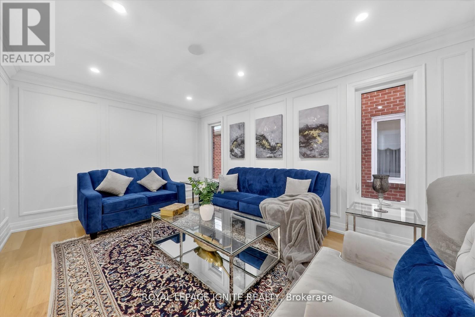 167 Mathewson Street, Vaughan, Ontario  L6A 1B8 - Photo 11 - N12914280