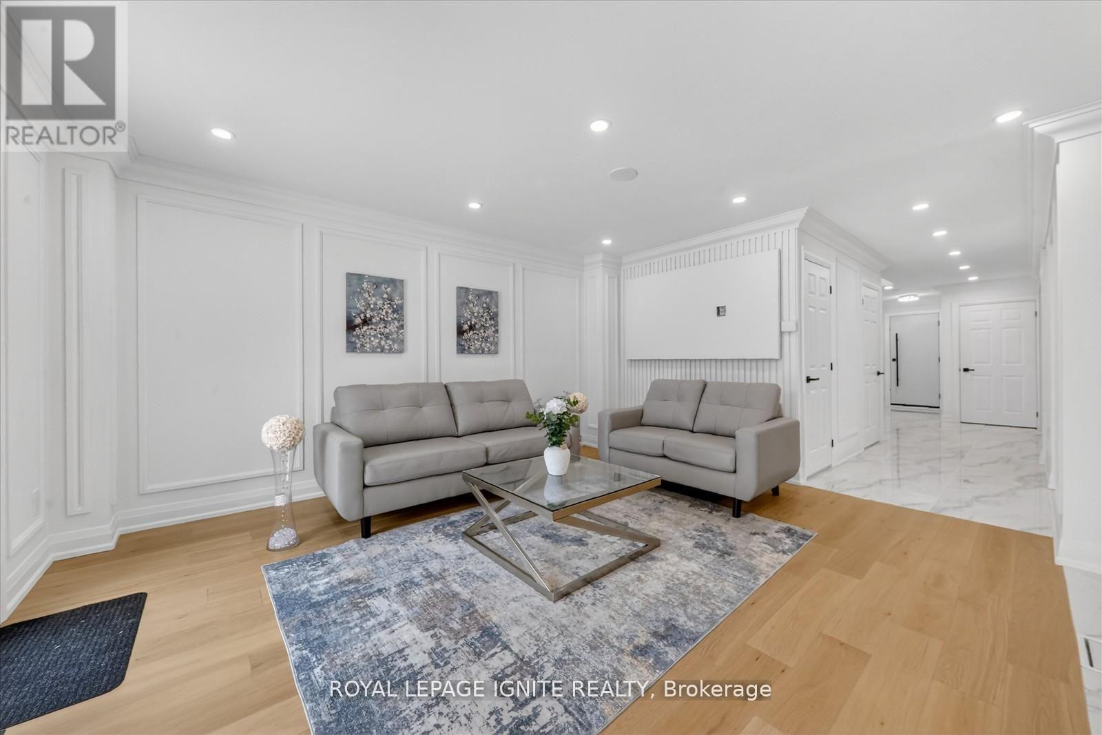 167 Mathewson Street, Vaughan, Ontario  L6A 1B8 - Photo 15 - N12914280