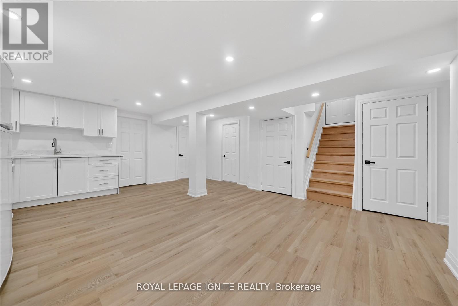 167 Mathewson Street, Vaughan, Ontario  L6A 1B8 - Photo 39 - N12914280