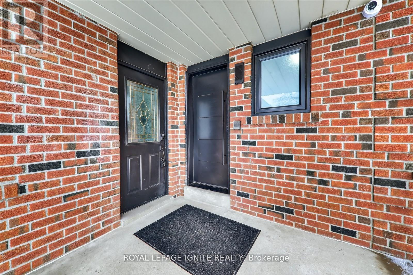 167 Mathewson Street, Vaughan, Ontario  L6A 1B8 - Photo 5 - N12914280