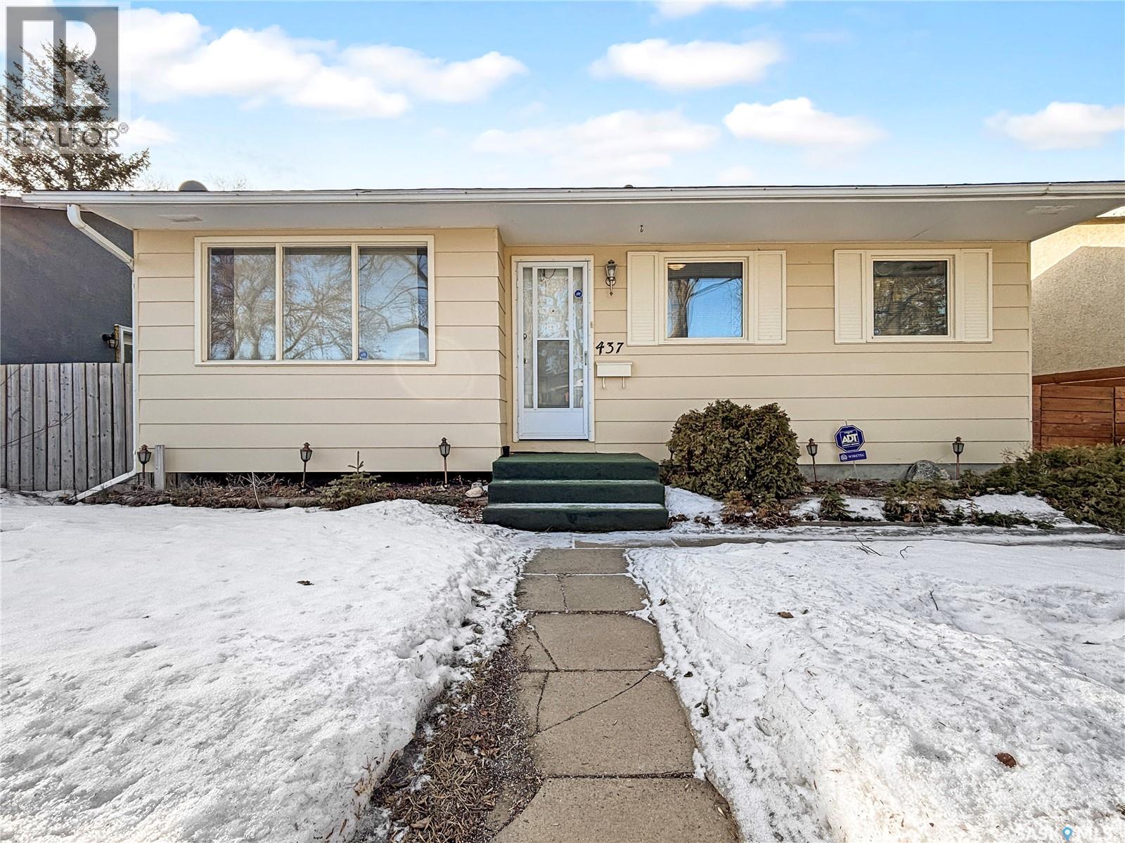437 Douglas CRESCENT, saskatoon, Saskatchewan