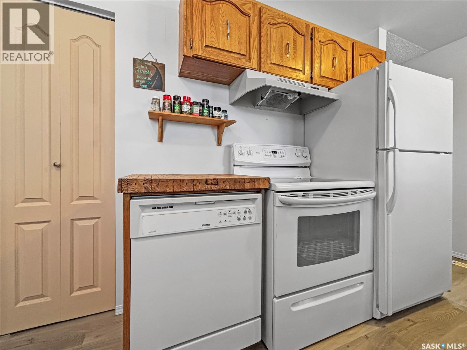 437 Douglas Crescent, Saskatoon, Saskatchewan  S7L 4T6 - Photo 9 - SK031141