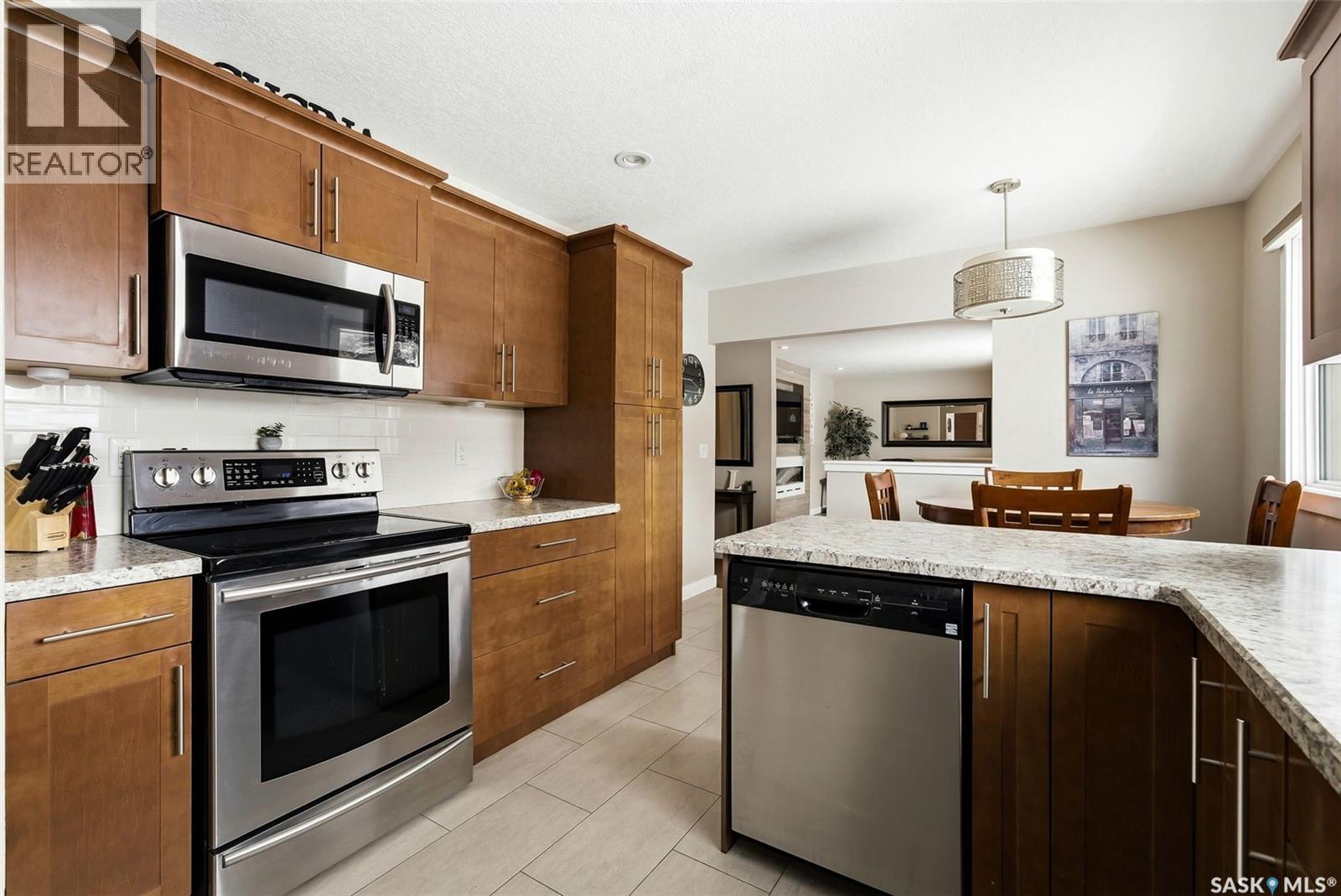 25 Chinook Road, Regina, Saskatchewan  S4S 5C3 - Photo 9 - SK031099