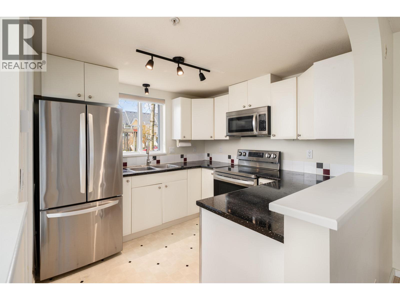 204 6833 Village Green, Burnaby, British Columbia  V5E 4M1 - Photo 10 - R3102401