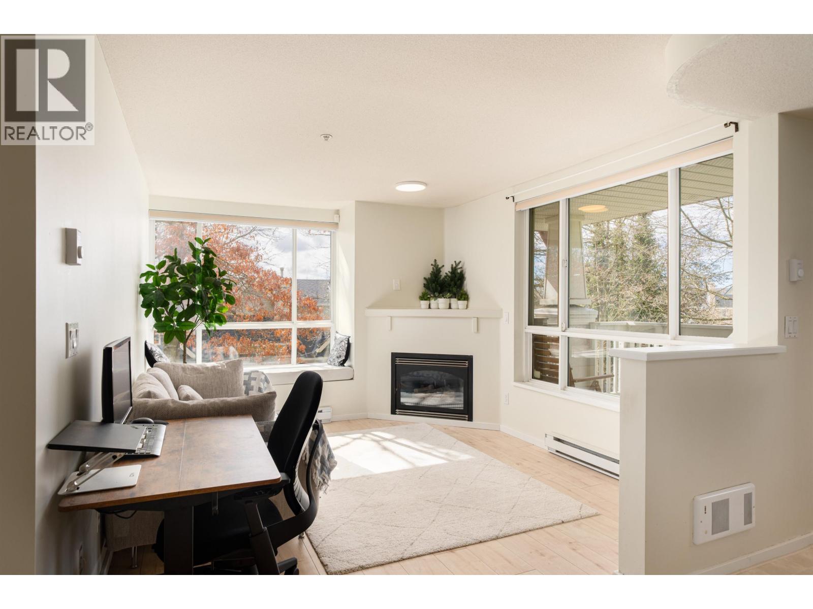 204 6833 Village Green, Burnaby, British Columbia  V5E 4M1 - Photo 3 - R3102401