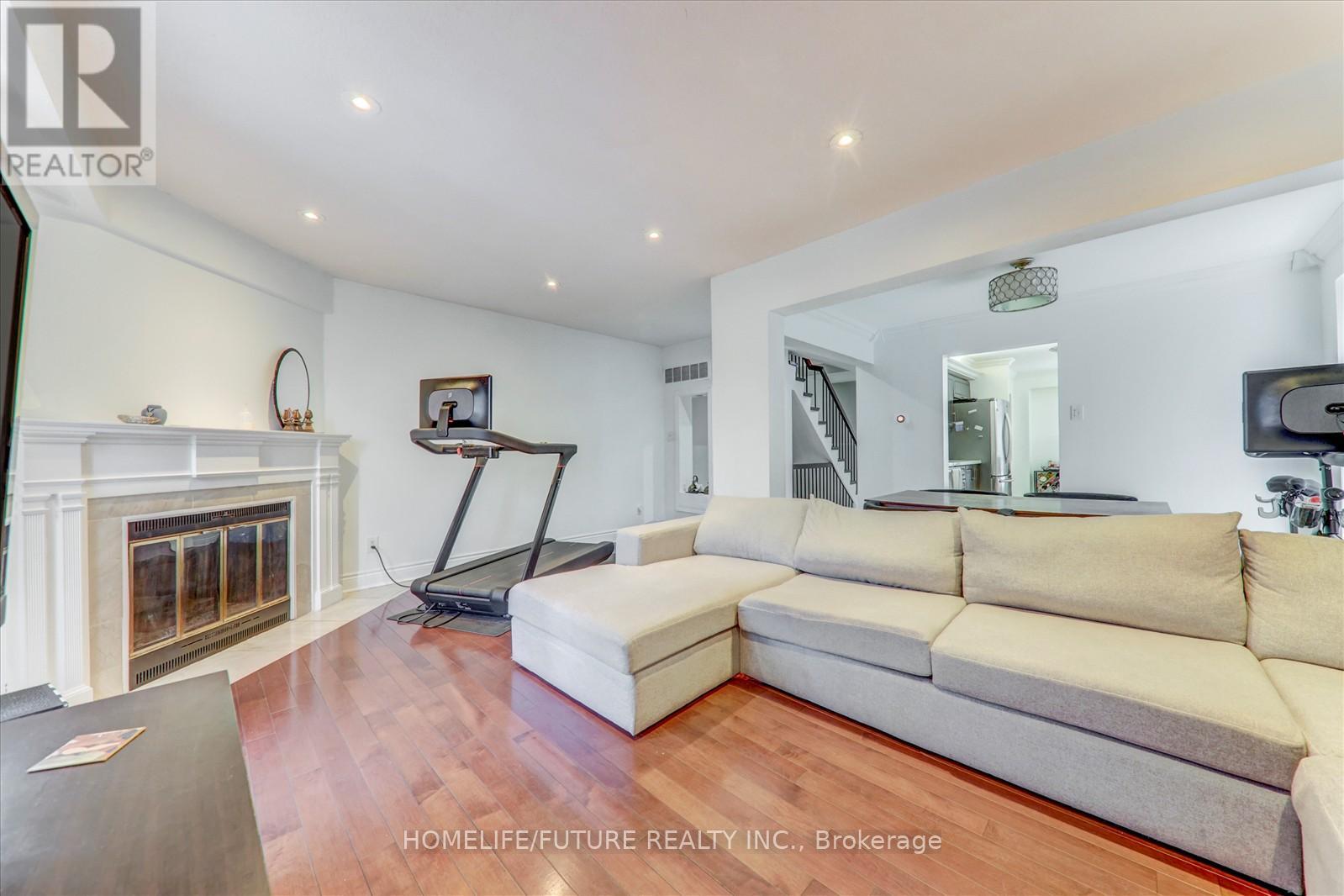 290 Braymore Boulevard, Toronto, Ontario  M1B 2H4 - Photo 15 - E12423994