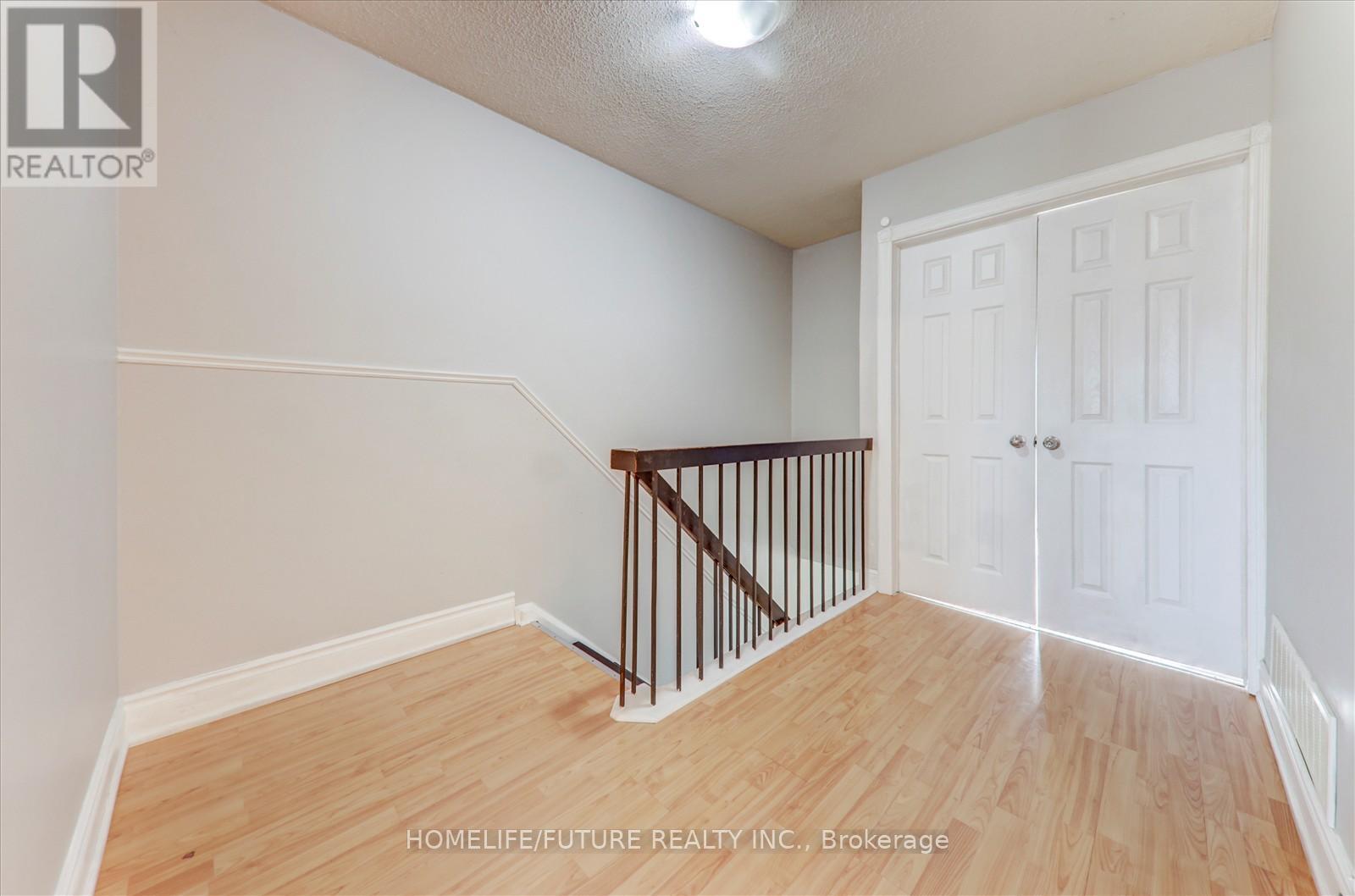 290 Braymore Boulevard, Toronto, Ontario  M1B 2H4 - Photo 18 - E12423994