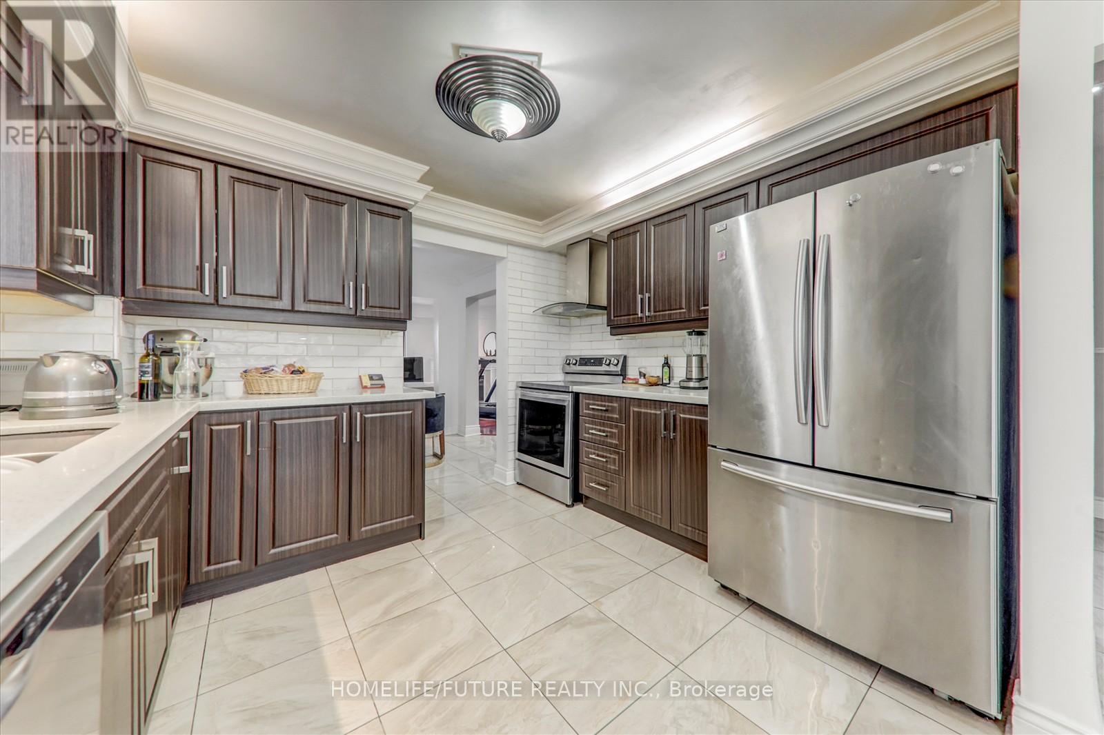 290 Braymore Boulevard, Toronto, Ontario  M1B 2H4 - Photo 10 - E12423994