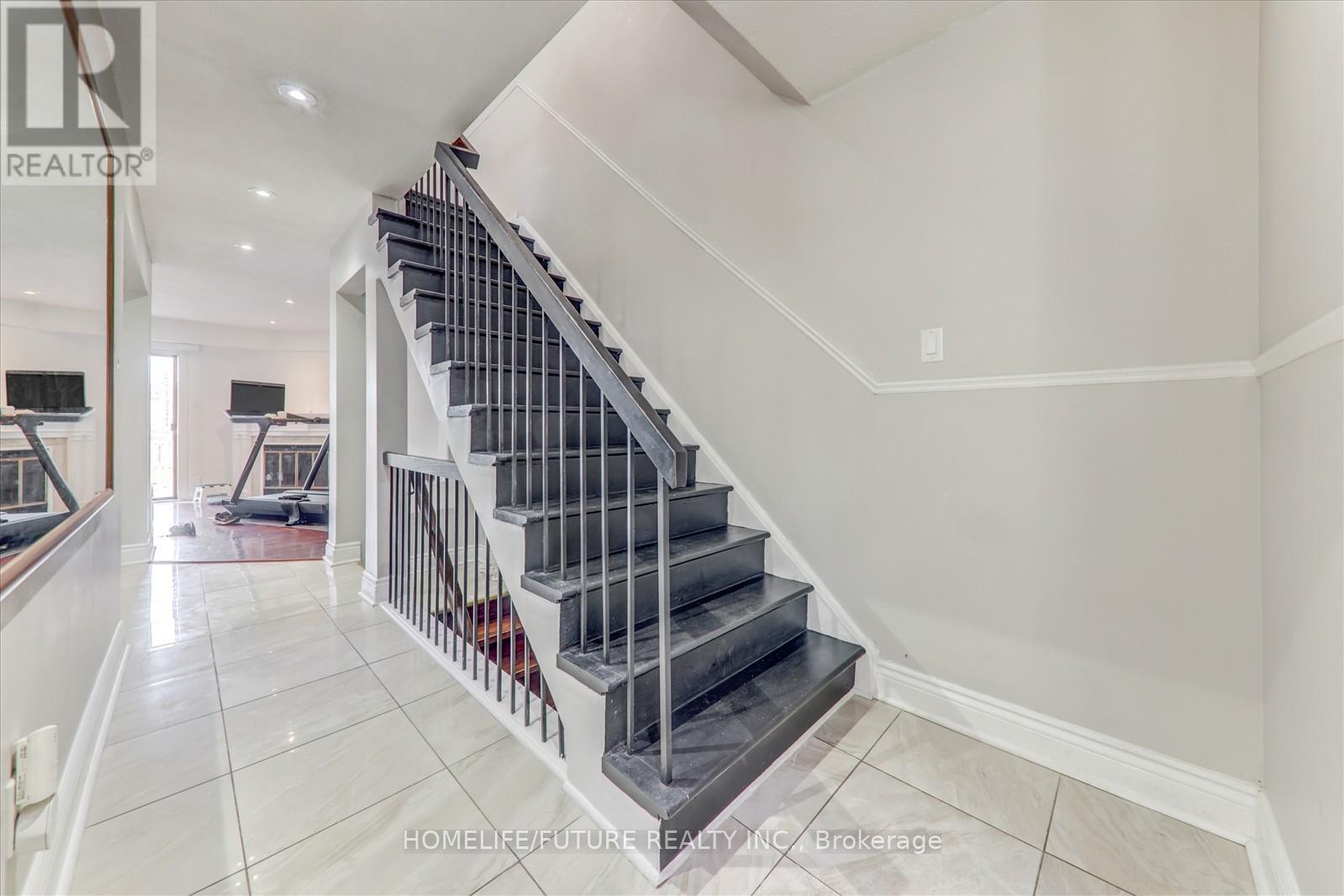 290 Braymore Boulevard, Toronto, Ontario  M1B 2H4 - Photo 7 - E12423994