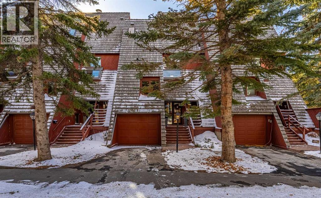 13, 828 Coach Bluff Crescent Sw, Calgary, Alberta  T3H 1A8 - Photo 2 - A2293433