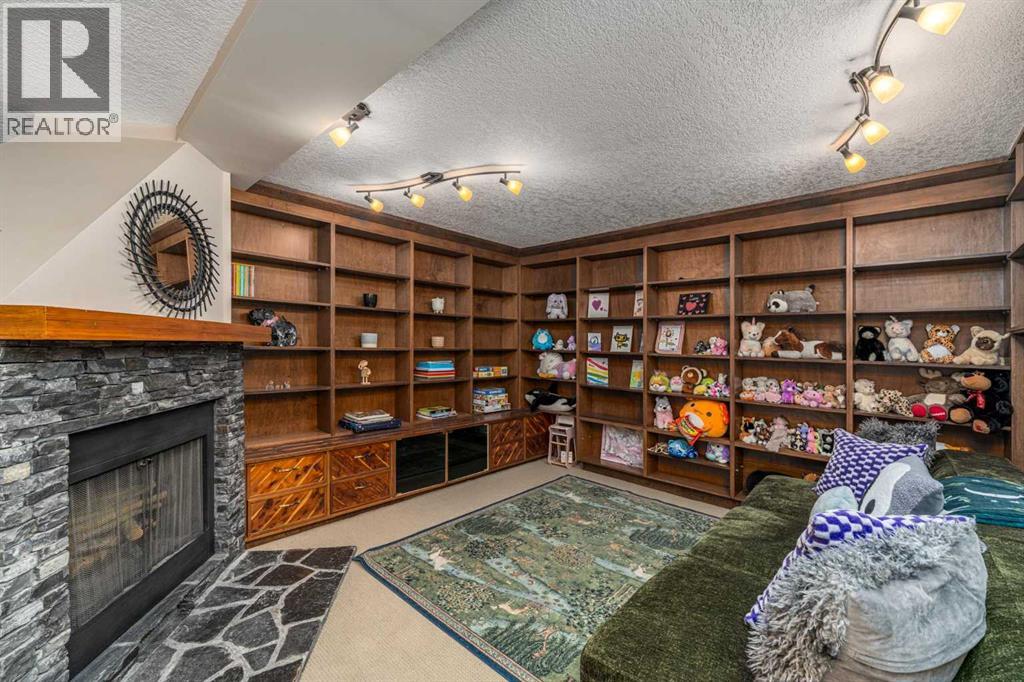 13, 828 Coach Bluff Crescent Sw, Calgary, Alberta  T3H 1A8 - Photo 33 - A2293433