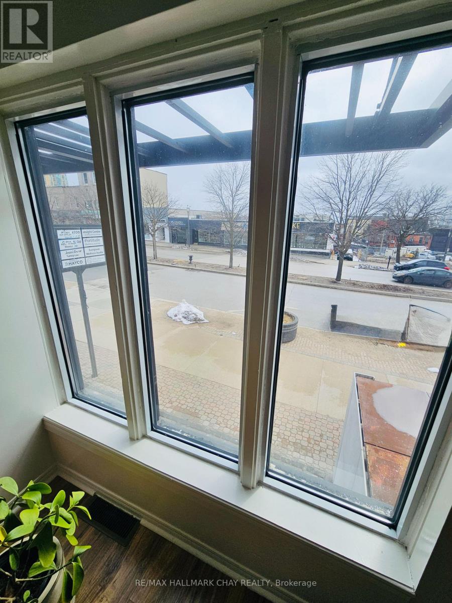 201 - 60 Collier Street, Barrie (City Centre), Ontario  L4M 1G8 - Photo 9 - S12914070