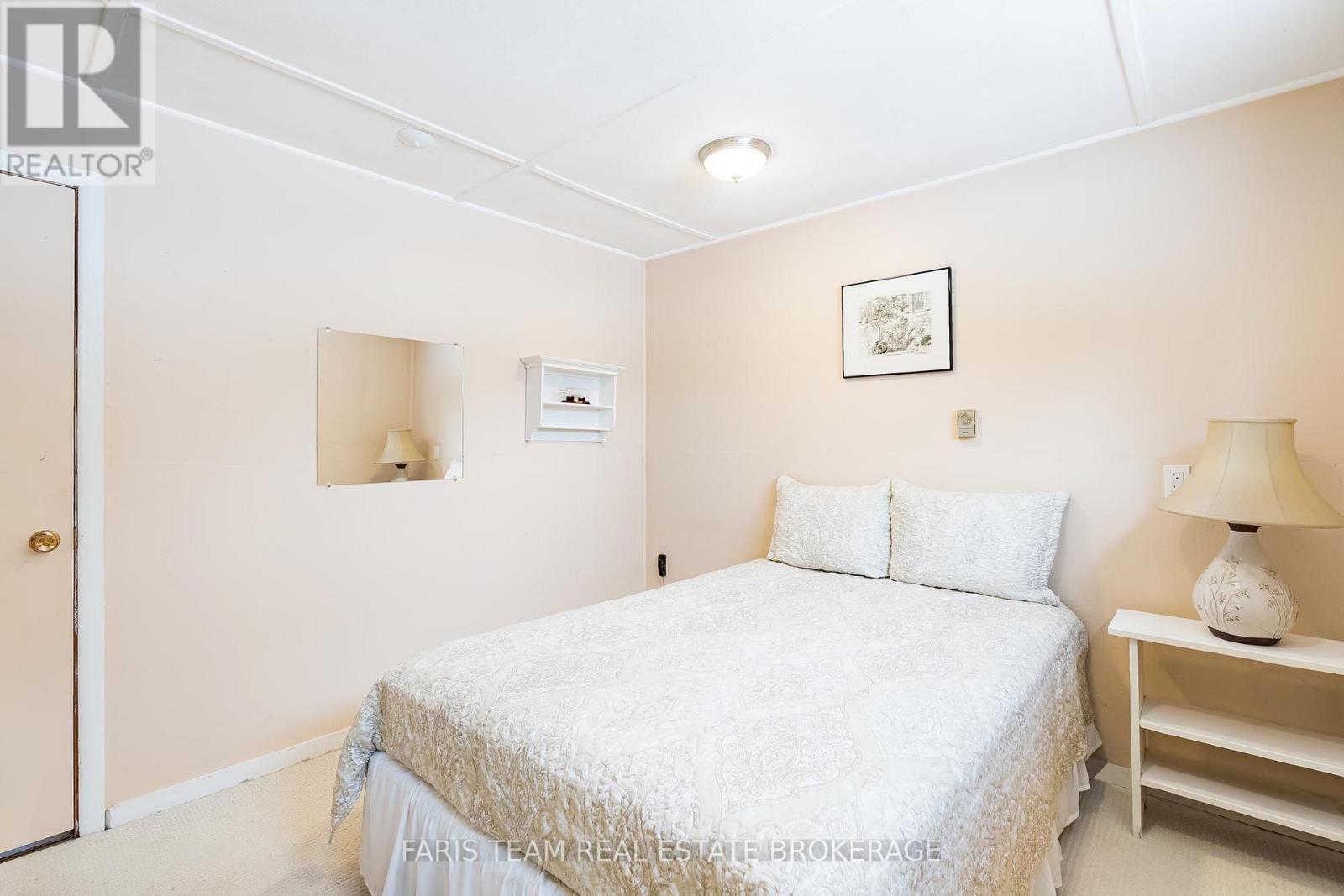 257 Church Street, Penetanguishene, Ontario  L9M 1G6 - Photo 30 - S12914072