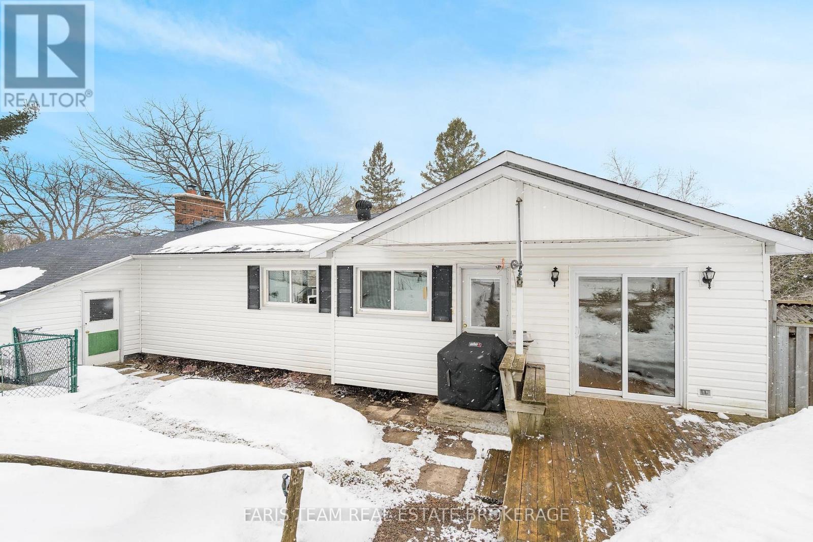 257 Church Street, Penetanguishene, Ontario  L9M 1G6 - Photo 35 - S12914072