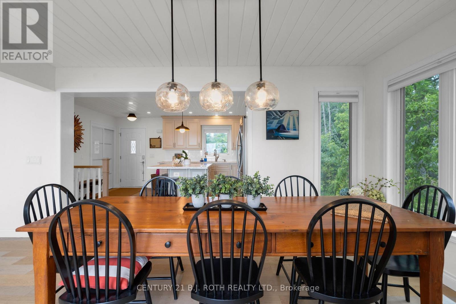 95 Lakeshore Road E, Oro-Medonte, Ontario  L0L 2E0 - Photo 11 - S12914118